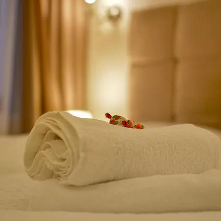 Grosses, Vollausgestattes Fuer 5 Personen Mit Wlan, Vollausgestatteter Kueche, Waschmaschine Und Trockner *