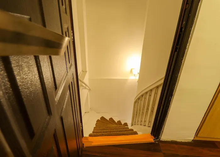 Apartment Grosses, Vollausgestattes Fuer 5 Personen Mit Wlan, Vollausgestatteter Kueche, Waschmaschine Und Trockner